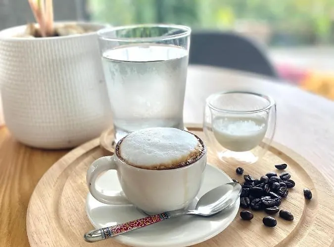 Couette-café Cafe Ice Resident